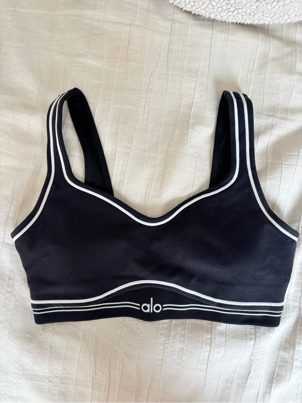 ALO heart throb bra